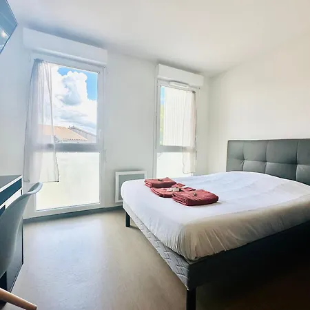 Apartment 13 Min - Parking - Menage & Linge Inclus