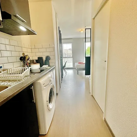 13 Min - Parking - Menage & Linge Inclus