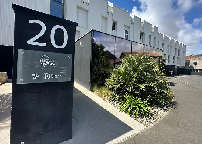 公寓 13 Min - Parking - Menage & Linge Inclus 拉罗歇尔