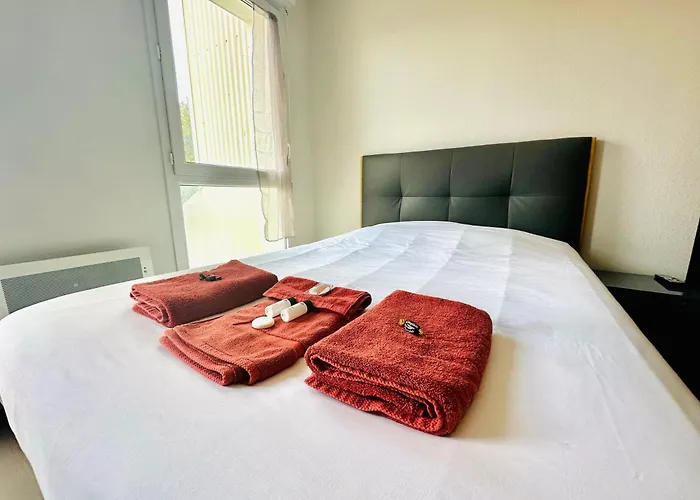 13 Min - Parking - Menage & Linge Inclus *