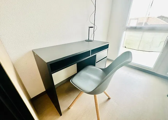 13 Min - Parking - Ménage&linge Inclus